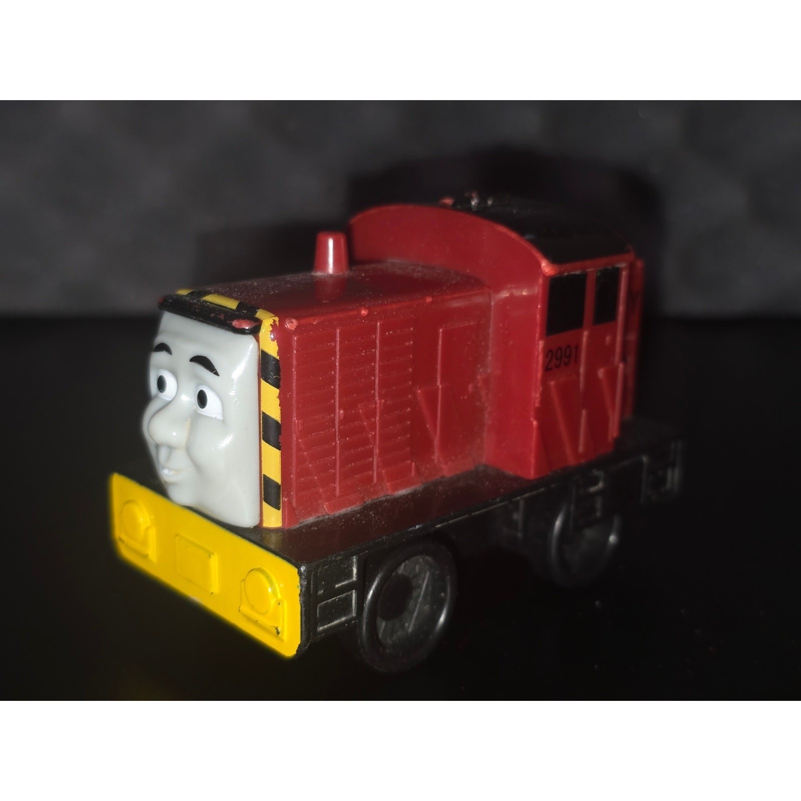 Mattel Thomas Friends Take-n-Play Salty Red Diesel Train Engine V9037 2991 2012