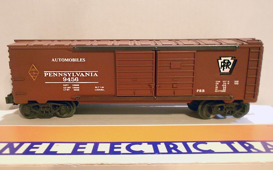 Lionel 6-18000 O Gauge Pa O-6-O B6 Switcher & Tender plus Two Extra Cars NIB