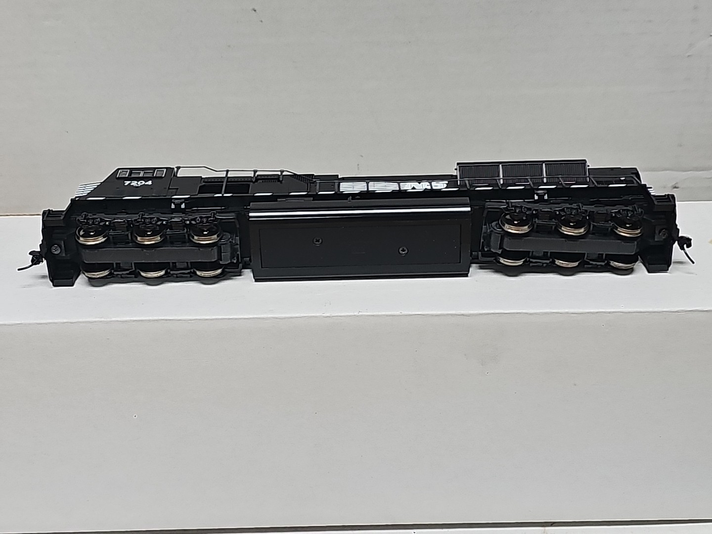 HO KATO 37-6346 EMD SD80MAC NORFOLK SOUTHERN NS # 7204 Read.