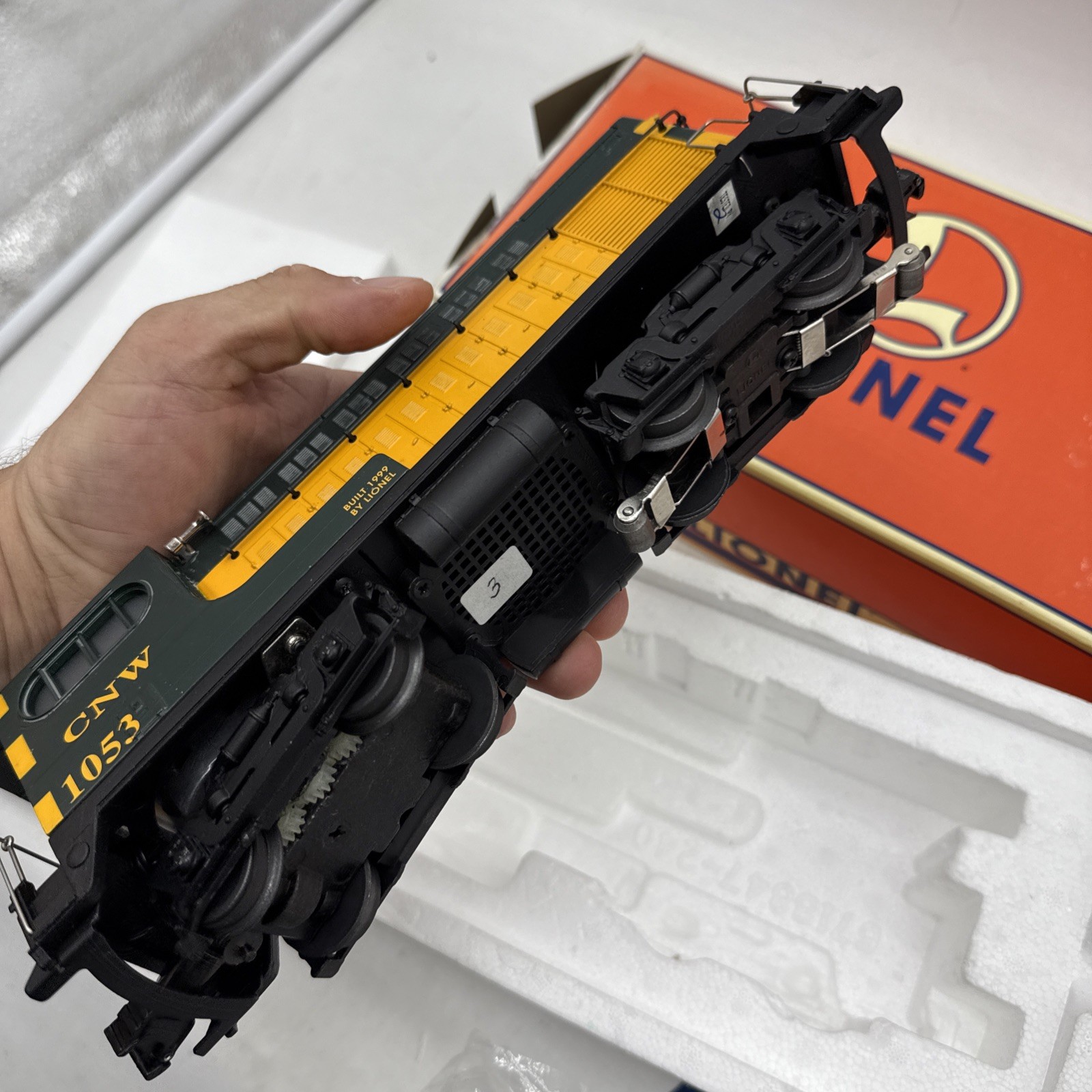 LIONEL 6-18876 C&NW 1053 H12-44 SWITCHER LOCOMOTIVE CHICAGO & NORTHWESTERN