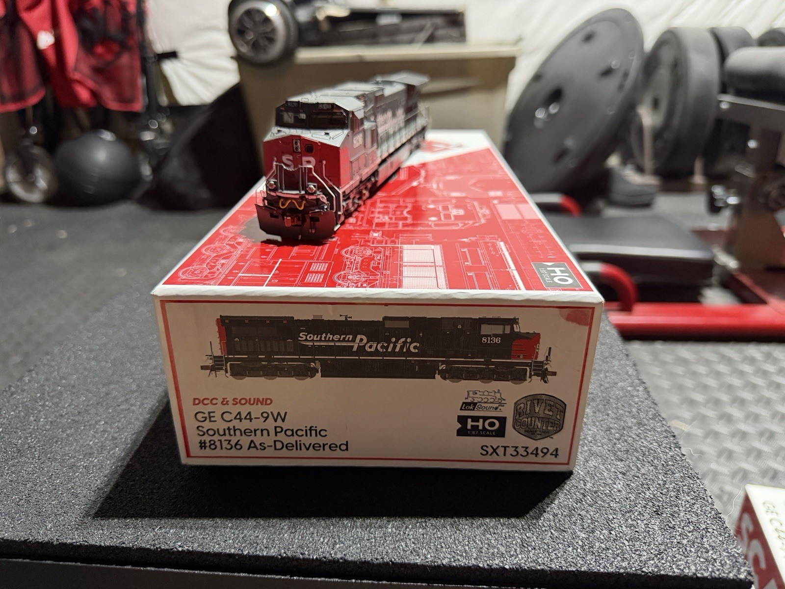 ScaleTrains Rivet Counter Dash 9-44CW Southern Pacific 8136 DCC Sound