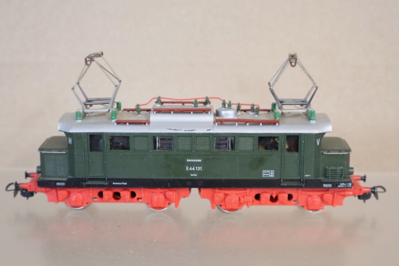 PIKO 6201 DB CLASS BR E44 131 ELECTRIC E-LOK LOCOMOTIVE with TWIN MOTORS om