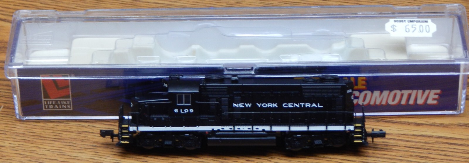 LIFE LIKE 7092 NYC GP-20 DIESEL LOCOMOTIVE USED VERY LITTLE W/BOX N GAUGE LQQK