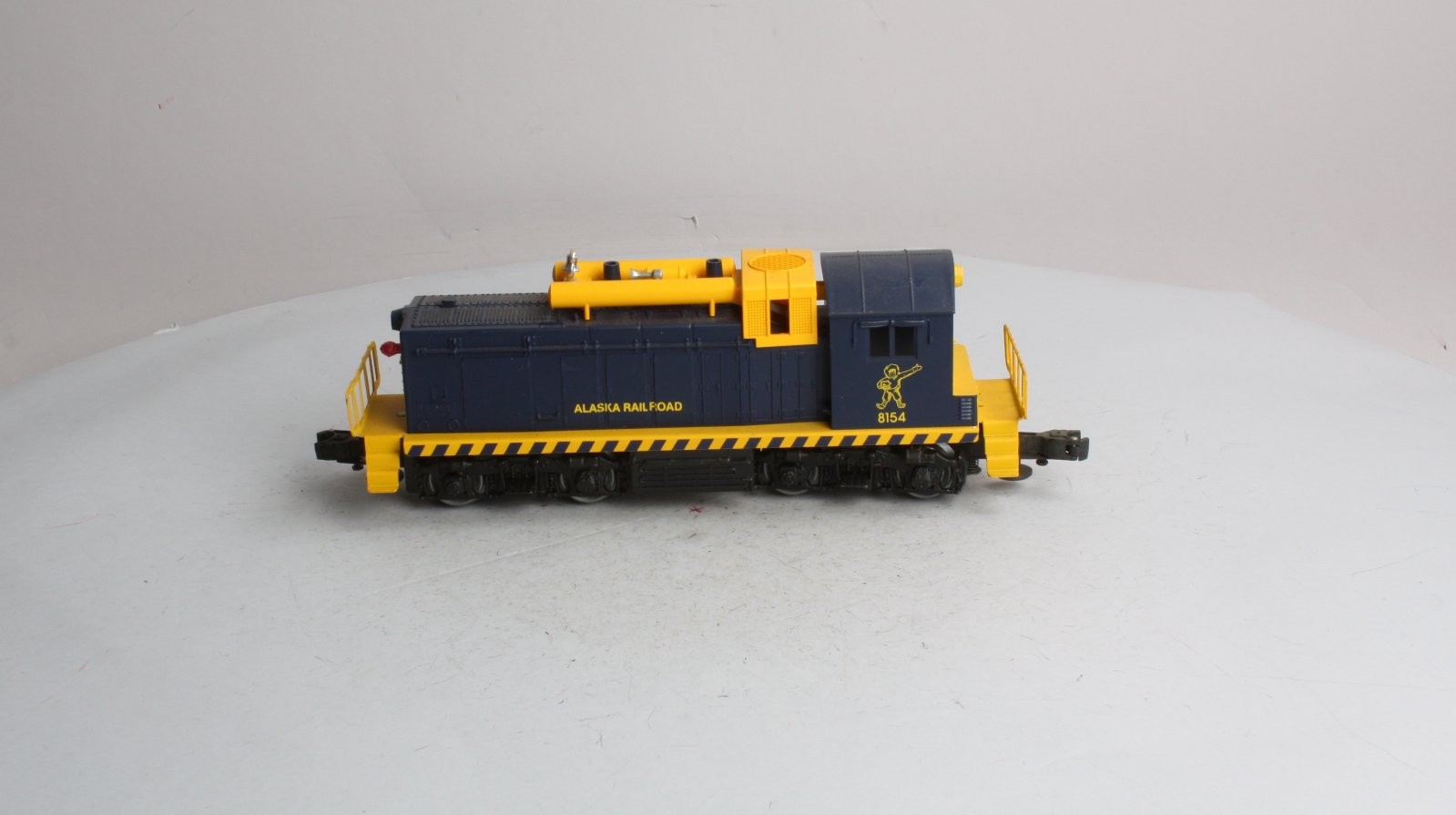 Lionel 6-8154 O Gauge Alaska SW-1 Diesel Switcher #8154 LN