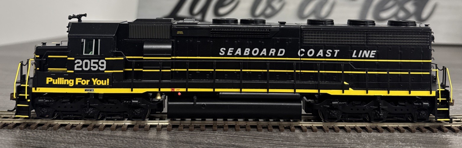 Athearn Genesis HO #G67065 Seaboard Coast Line SD45-2 #2059 – DCC Ready/LNIB!