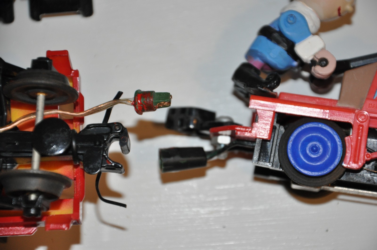 1 OF A KIND O Gauge Handcar Elf & Rudolf w/Lit Red Nose/ Lit Lantern Car in Tow