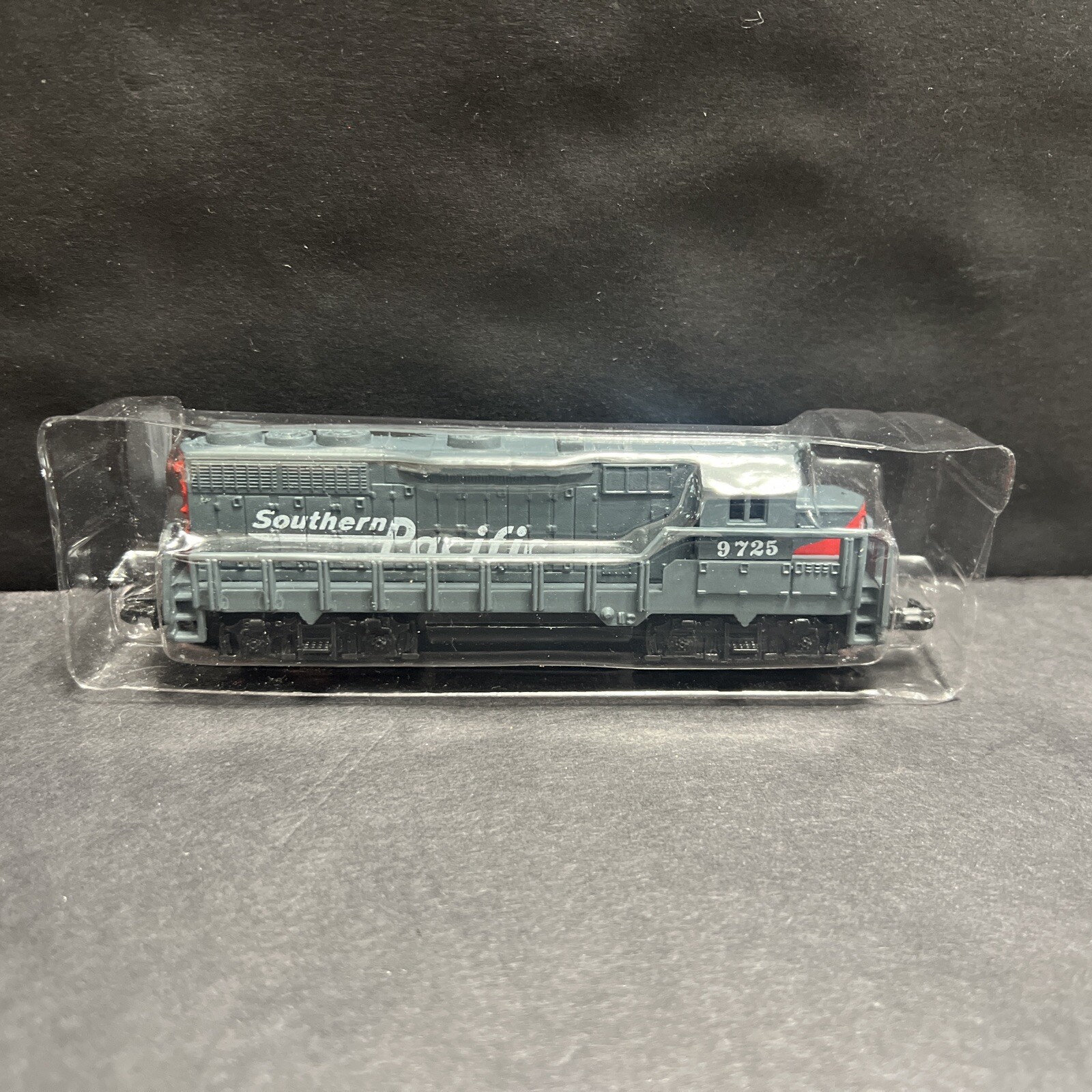 Southern Pacific 9725 N Scale Locomotive w/Box No 418 High Speed Metal Products