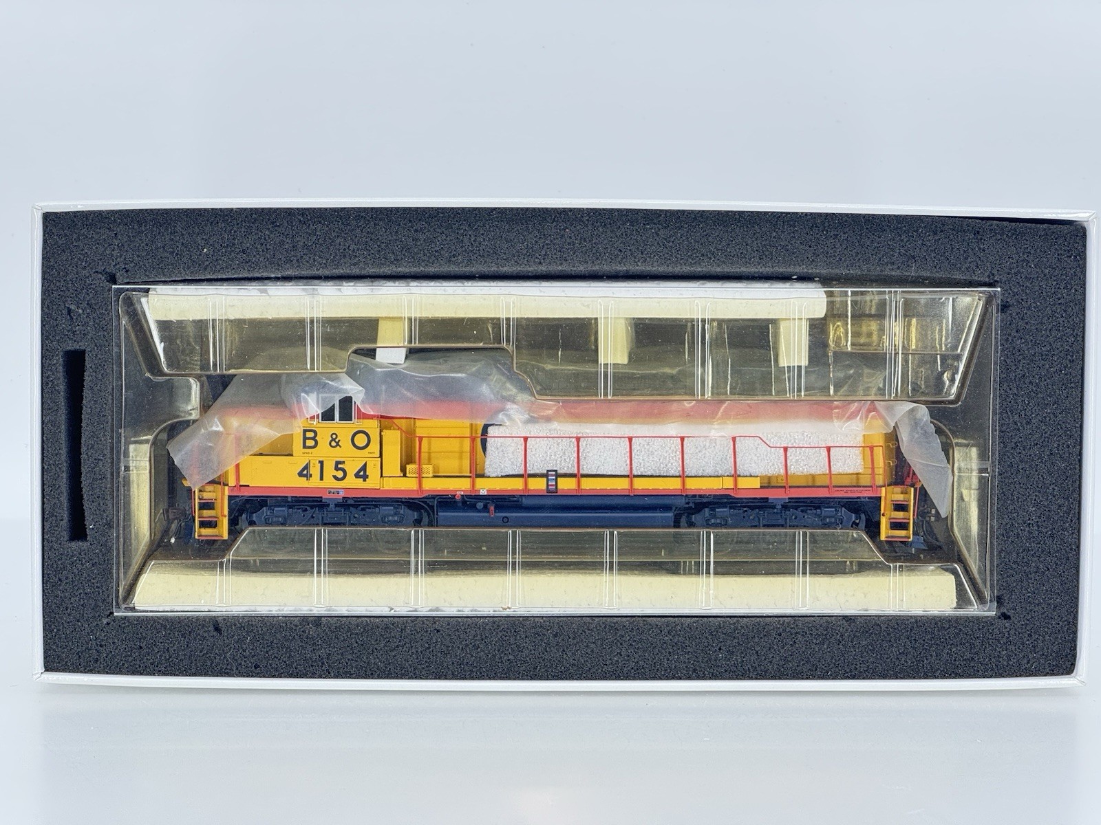 HO Athearn Genesis G65758 Chessie System GP40-2 Locomotive B&O #4154 DCC SOUND