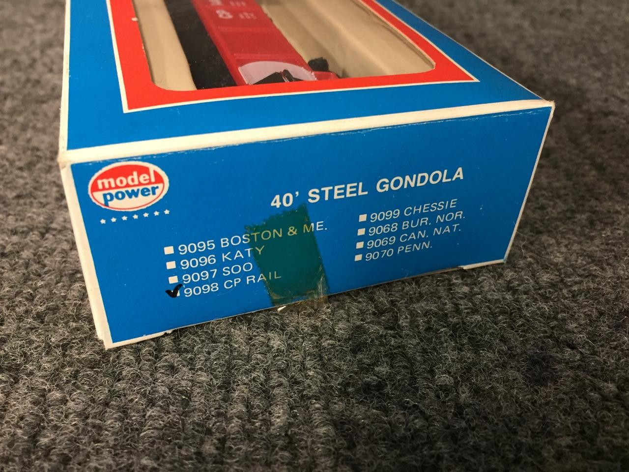 Model Scale HO Locomotive 2-6-0 with Tender Box Gondola Tank Caboose Train Cars