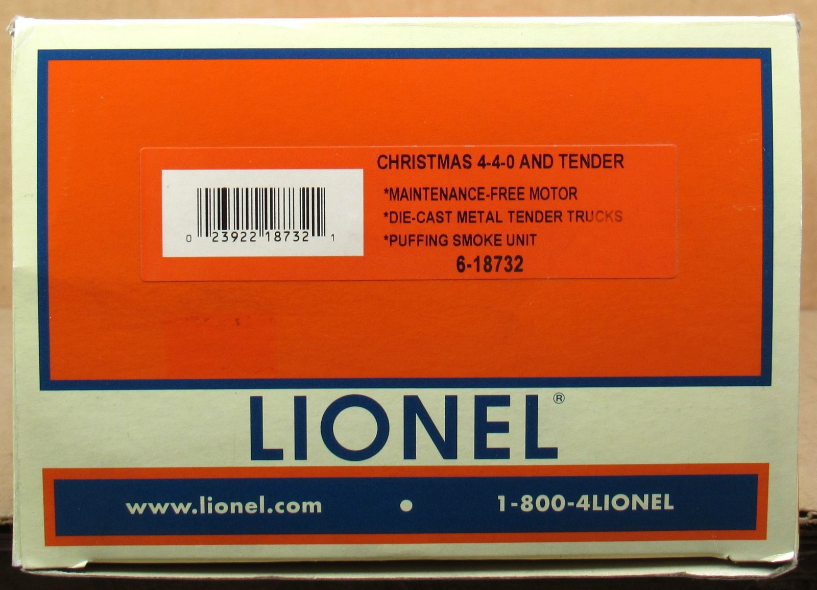 Lionel 18732 Christmas 4-4-0 “General” Steam Engine w/Smoke O-Gauge NOS *