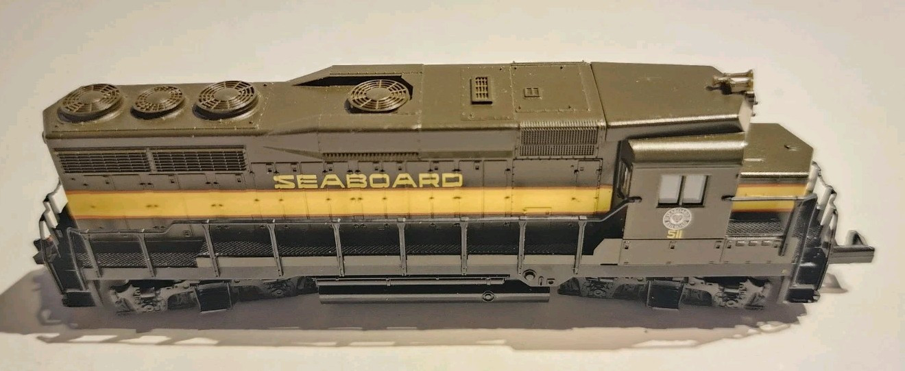 Atlas N Scale GP-30 Diesel Engine Seaboard Air Line #511