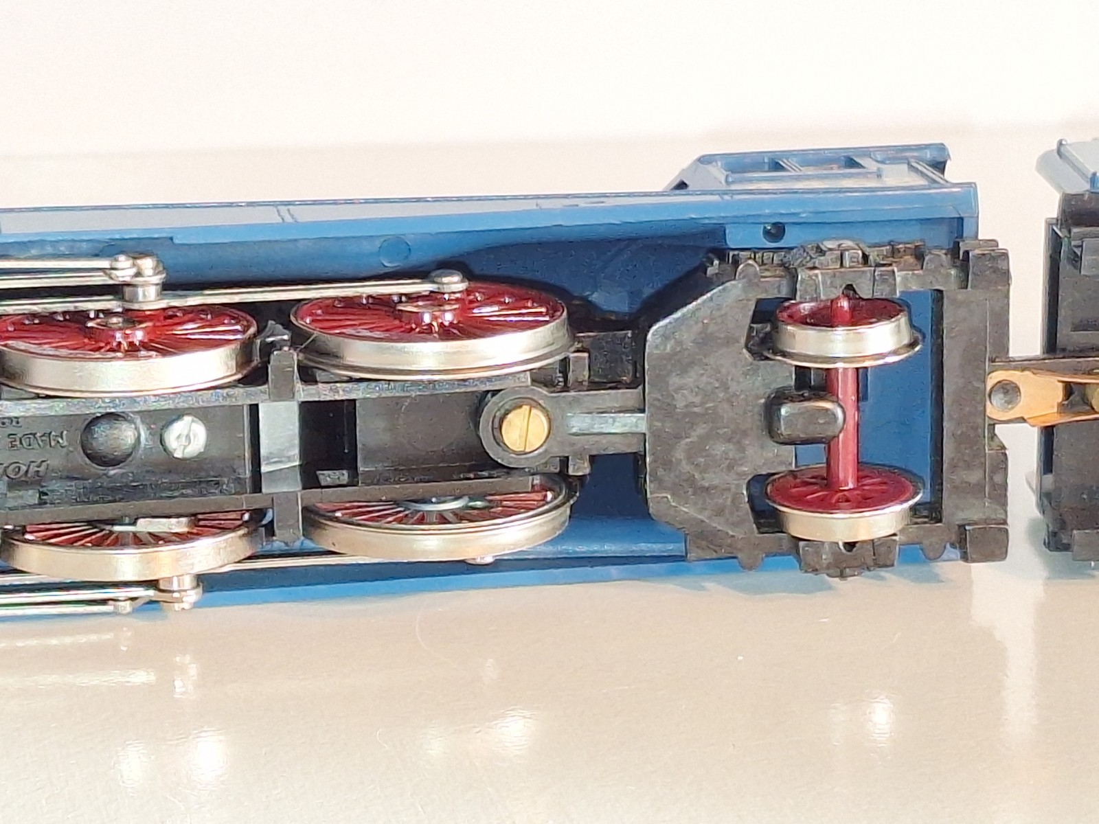 Hornby R077 LNER A4 Class Mallard. New Old Stock. Mint Cond. Boxed. 2 Rail DC.OO