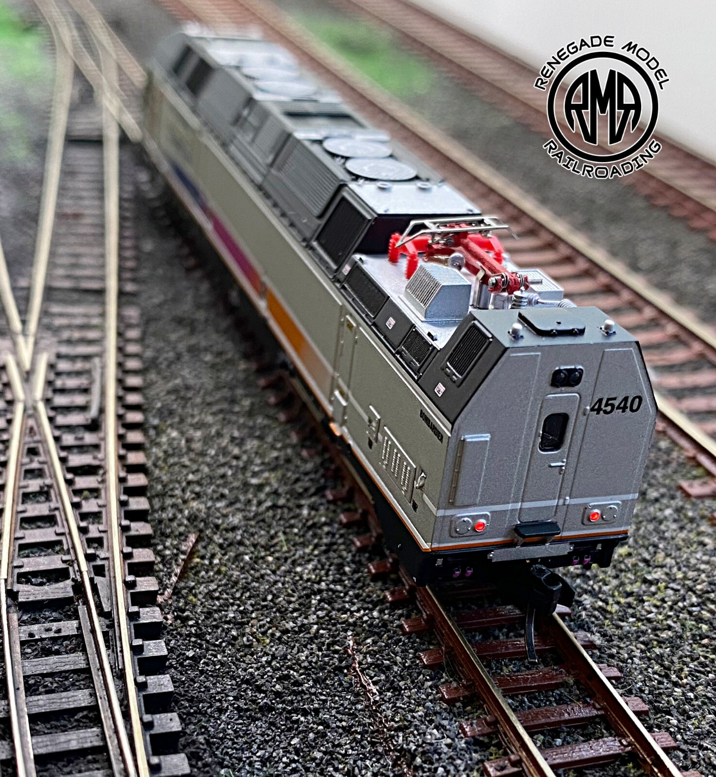 Atlas 40005743 N Scale ALP-45DP #4540 NJ Transit Gold Series ESU 40th Annivesary