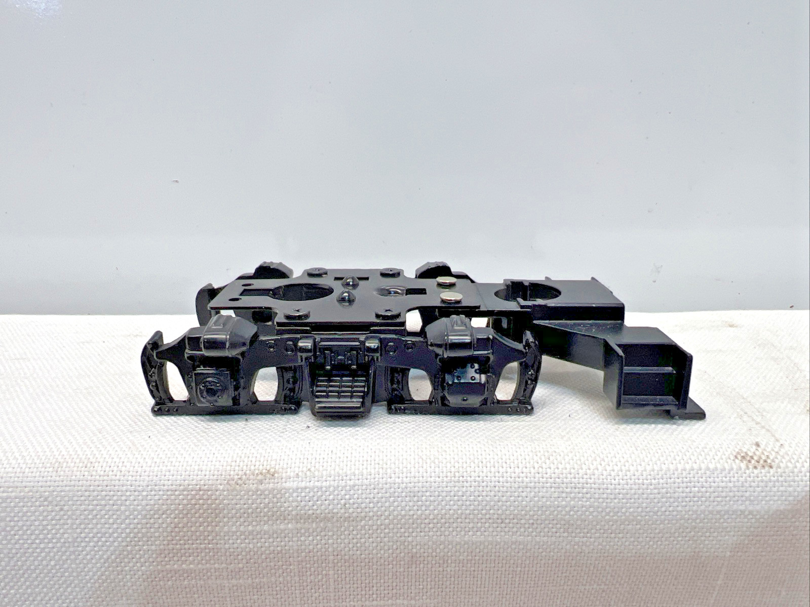 LIONEL PILOT W/ SIDEFRAMES / BLACK PILOT / SIDEFRAMES – 6308237652