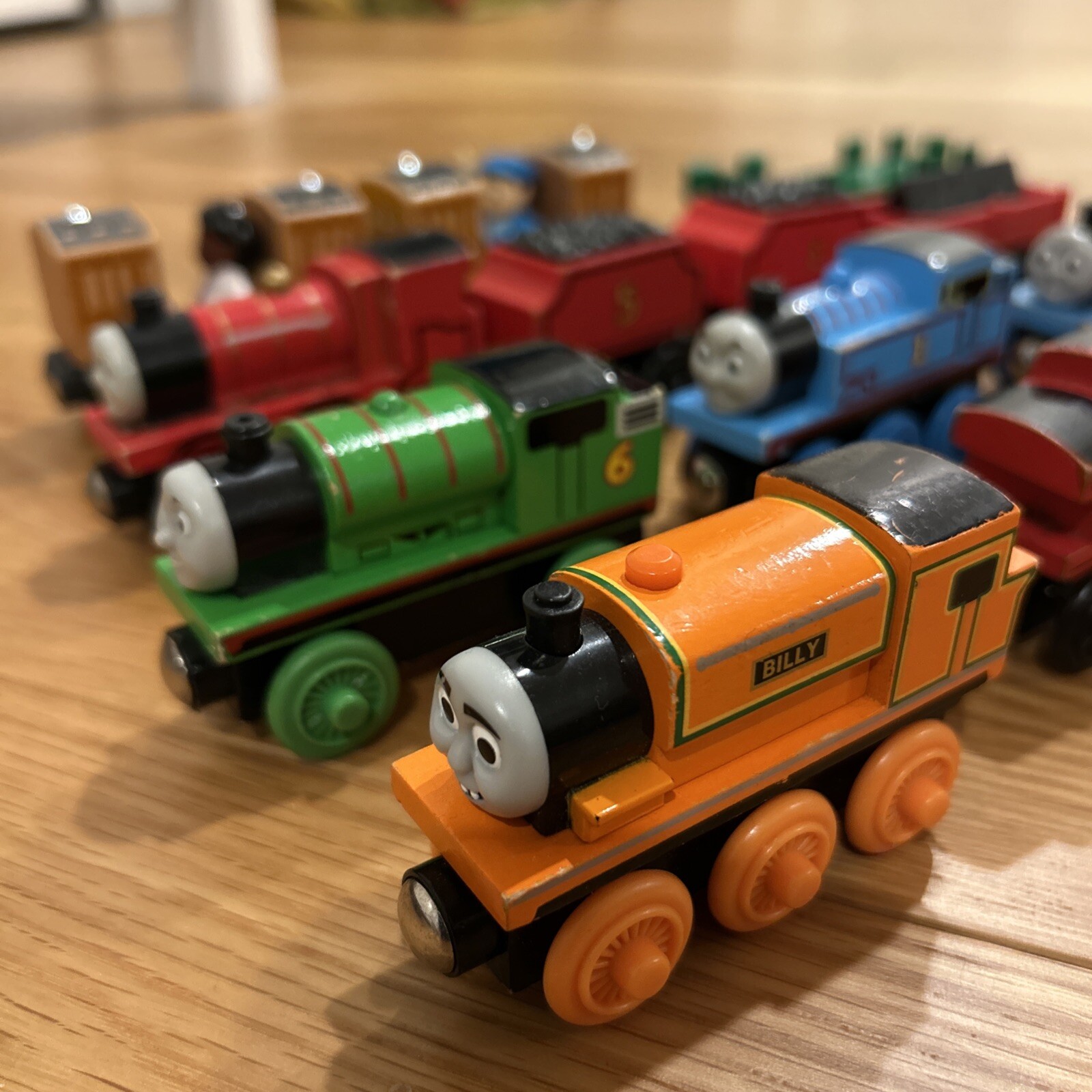 Thomas & Friends Magnetic Wooden Railway VTG Douglas Lady Rheneas Alfie Charlie