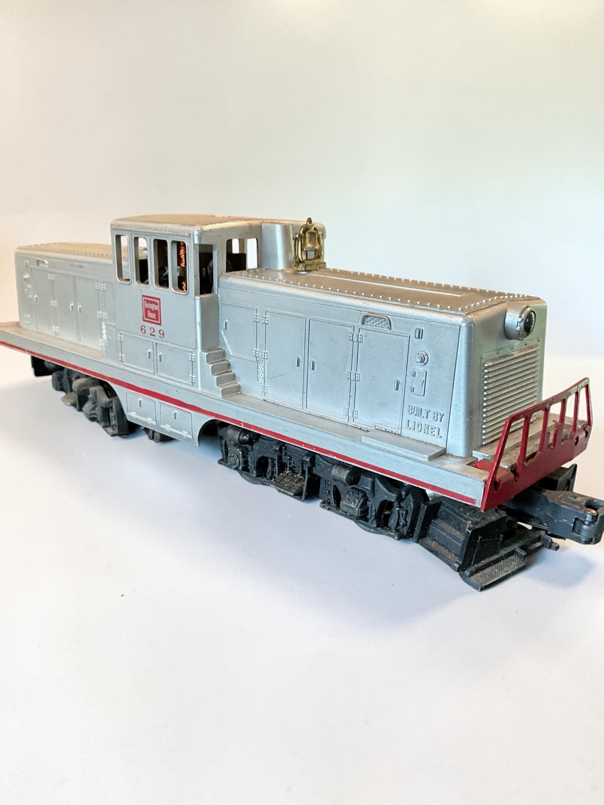 Vintage Lionel 629 Burlington Route Diesel Switcher O27 O Gauge Locomotive USA