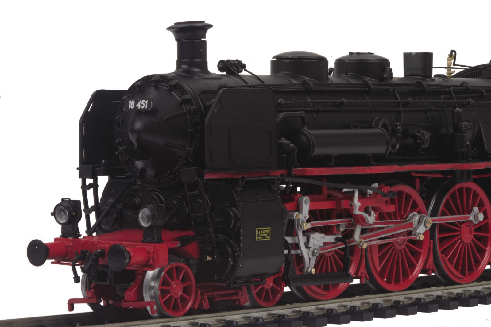 HO MTH Die-Cast Class 18.4 3 Rail AC Steam Engine w/DCC, Sound, Smoke 80-3217-5