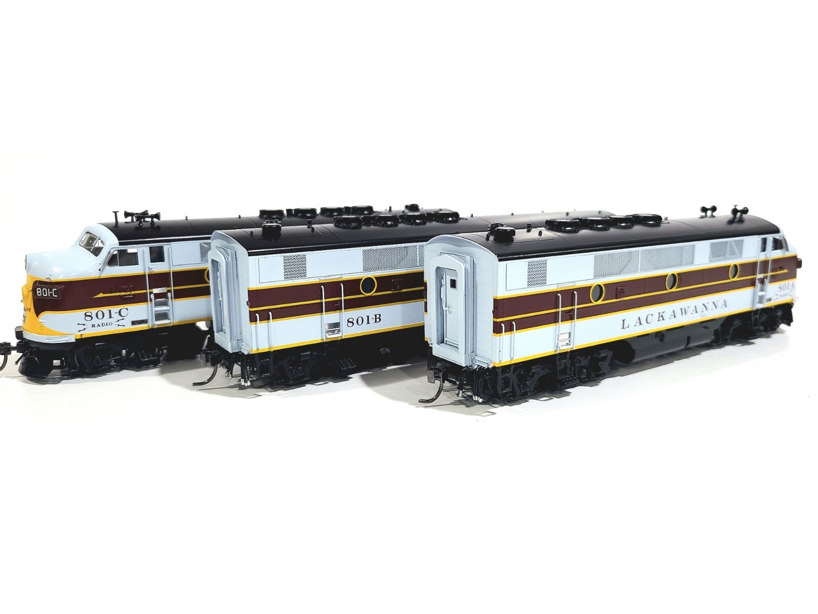 Division Point DL&W F7 A-B-A Set Lackawanna HO Brass Model #DP-2031 DCC
