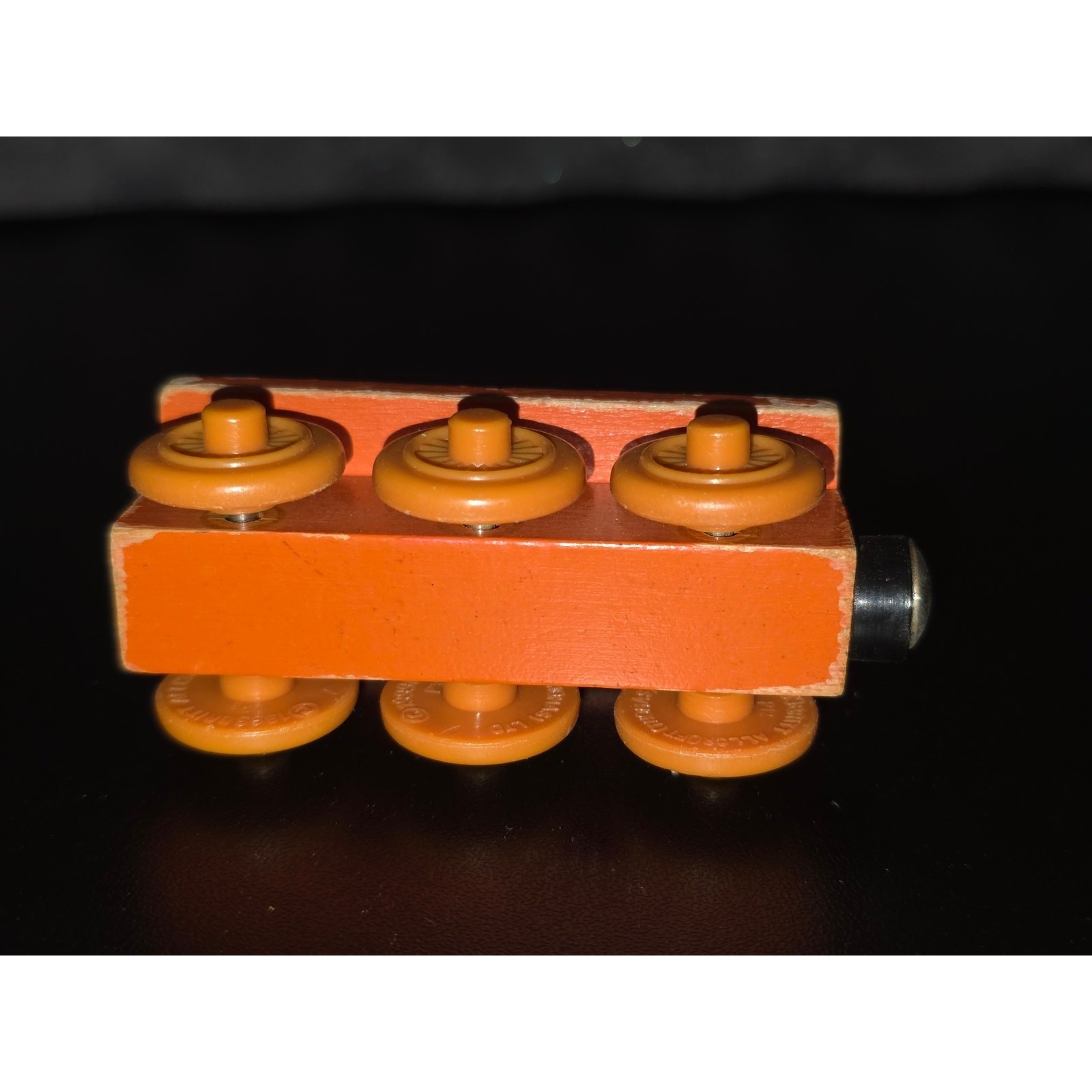 Thomas & Friends Wooden Railway Orange Engine 6-Wheel Train Magnetic Connector