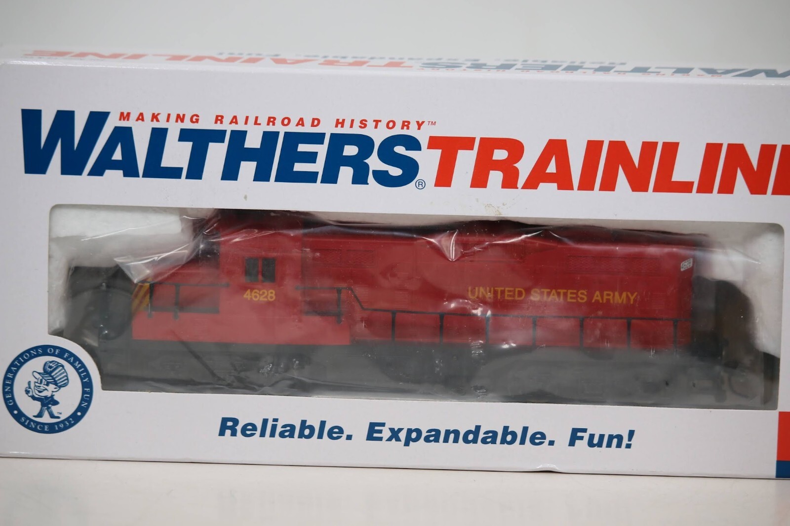 Walthers 931-458 HO United States Army EMD GP9M Diesel Loco – Standard DC #4628