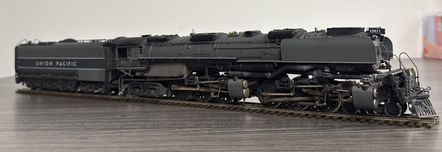 Key Imports Custom Series #89 HO Brass 4-6-6-4 Challenger Union Pacific #3977 FP