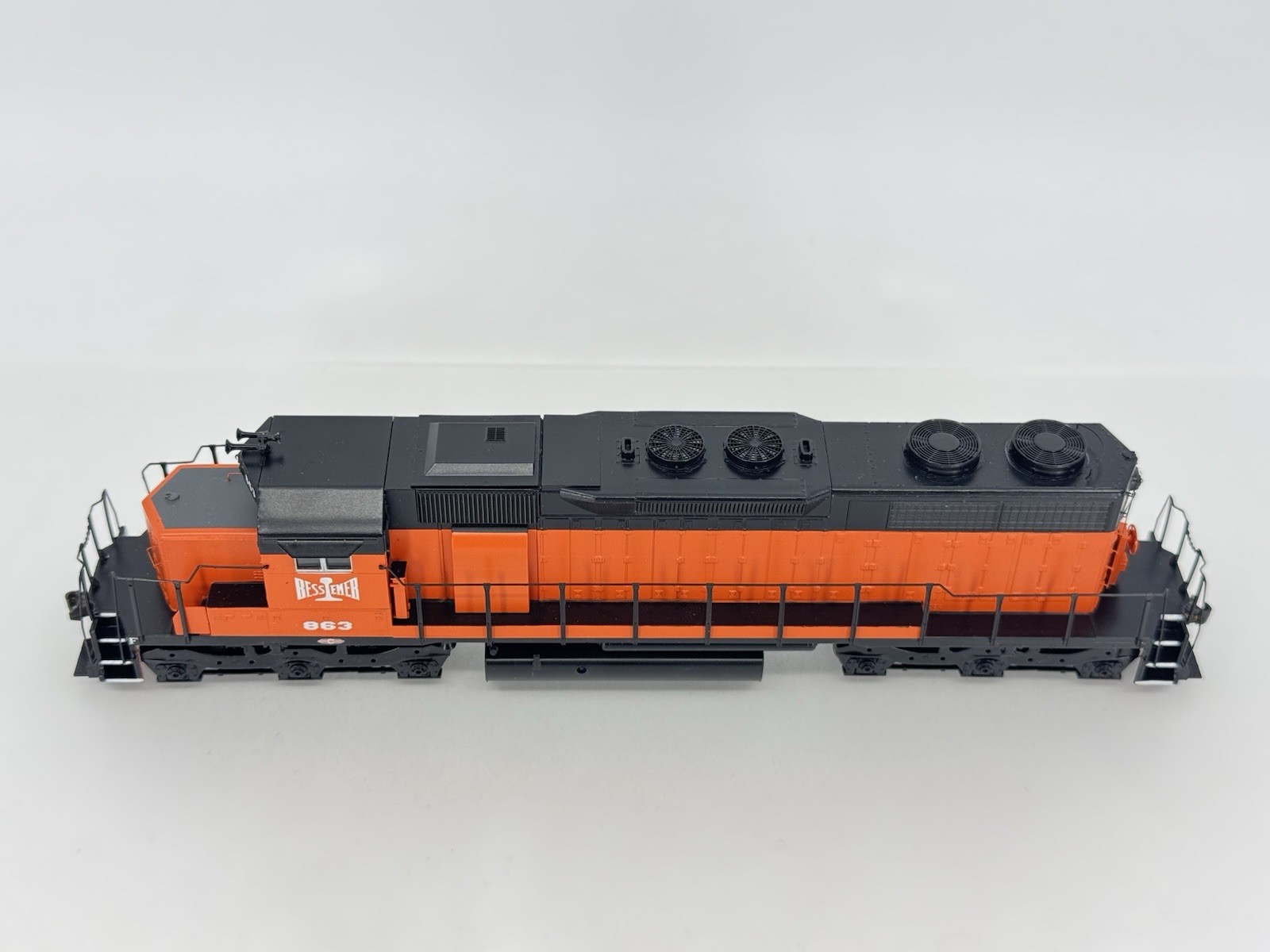 HO Athearn 93503 Bessemer & Lake Erie SD38 Diesel Locomotive B&LE #863 DCC ONLY