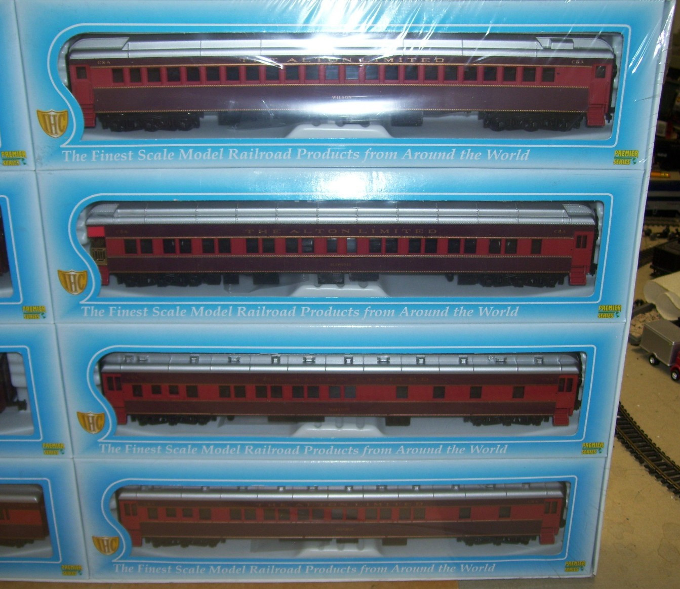 IHC “Premier Series” HO C&A “The Alton Limited” 8-Car Passenger Set, Sealed/MINT