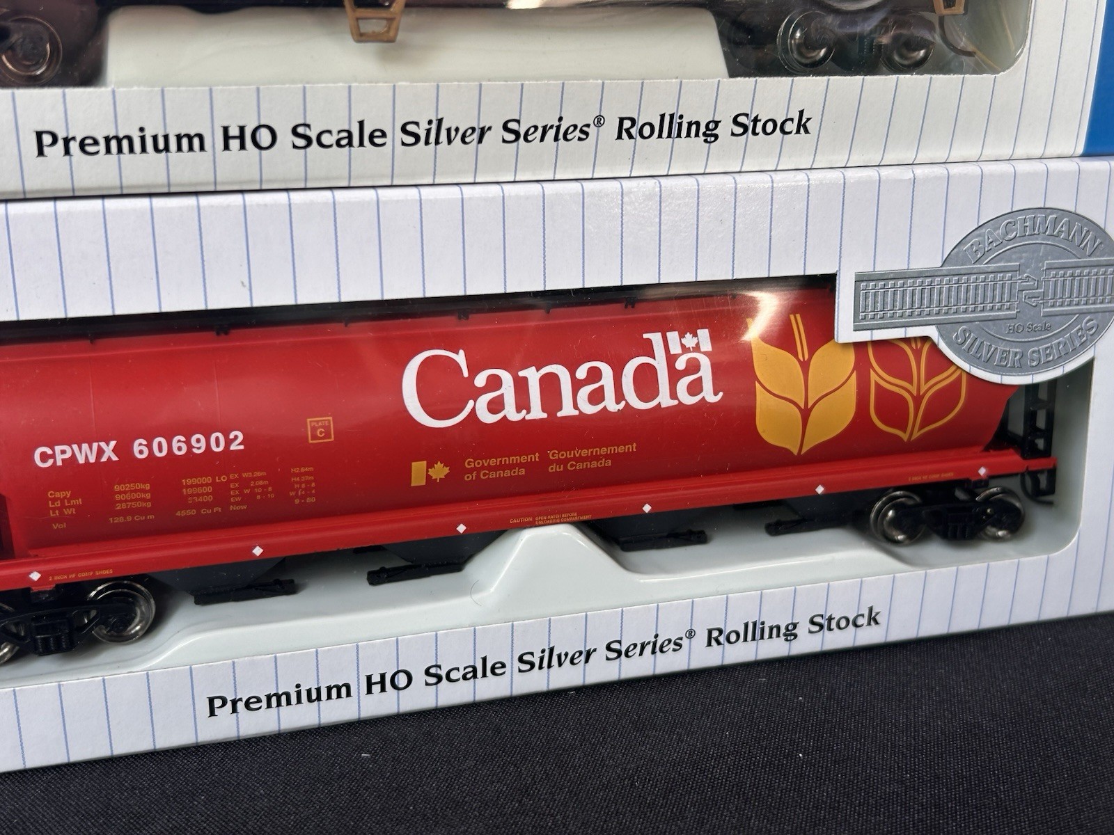 Lot of 4 Bachman HO Silver Series Rolling Stock cars with boxes