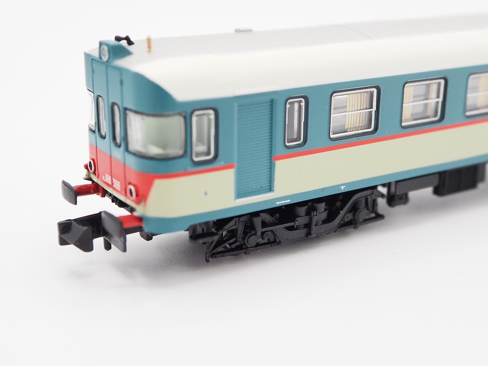 Arnold HN2569 Scale N Diesel Railcars ALn 668 Blue/Beige Livery Era IV