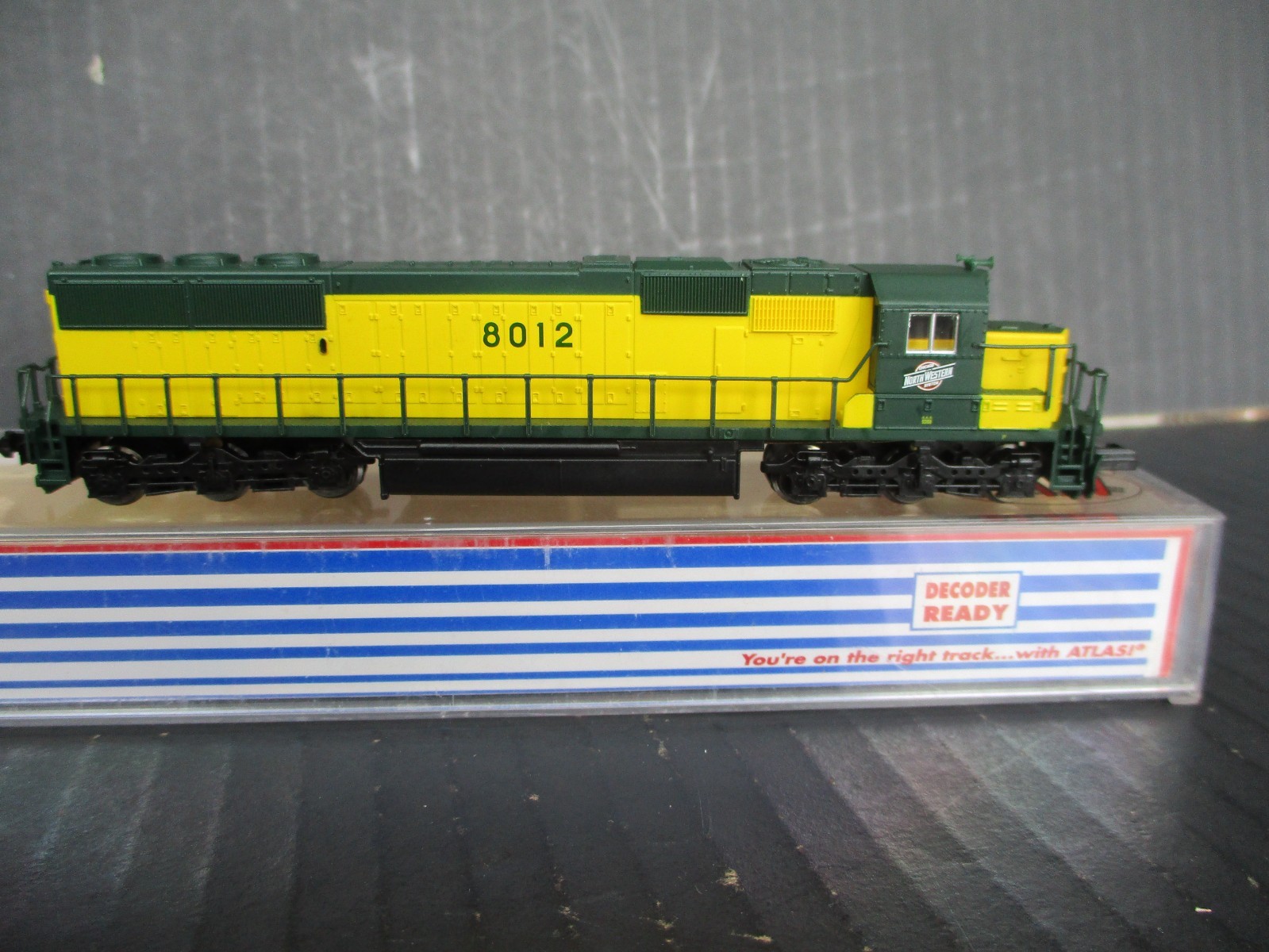 Atlas #49004 Chicago Northwestern SD-60 #8012 N Scale MIB New Old Stock CNW