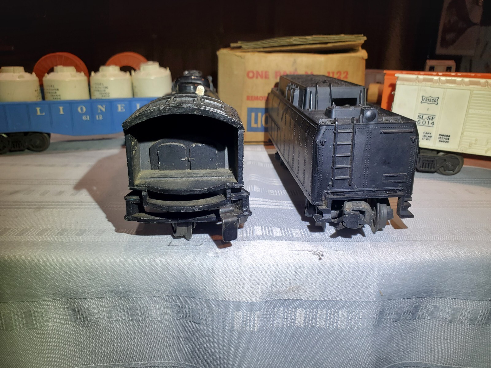 LIONEL POSTWAR 2037/6026W SET