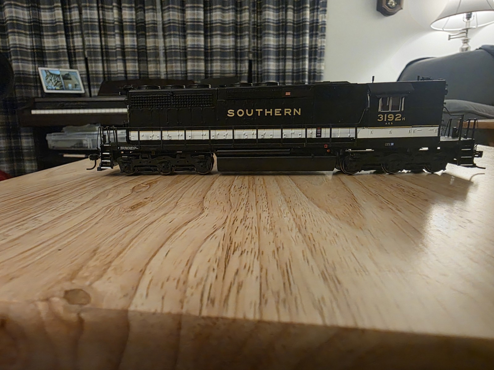HO Scale Broadway Limited Imports SD40 Southern 3192 Paragon4 Sound Equipped