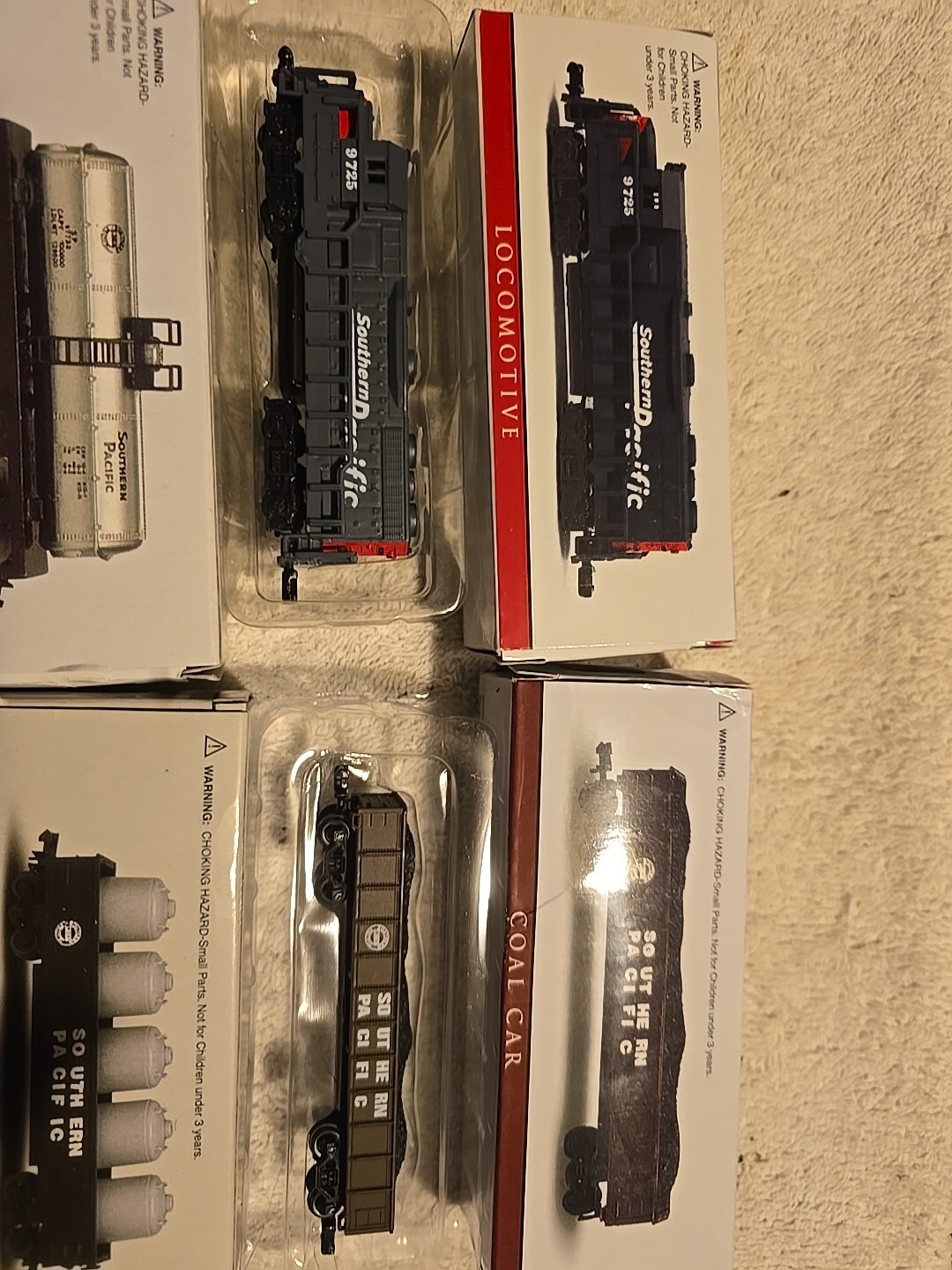 Lot of 8 Southern Pacific Train Cars High Speed Metal Products Scale Railroad