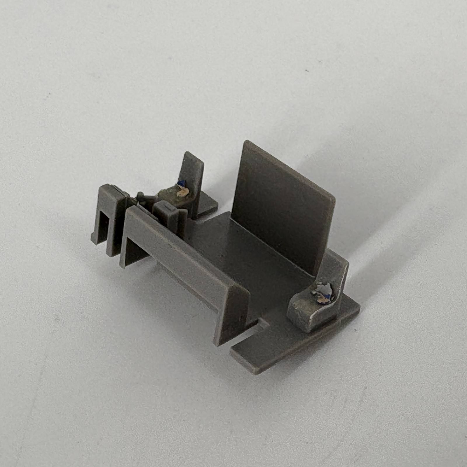 HO BLI Broadway Limited GE C30-7 Replacement Parts: Cab Interior Control Stand
