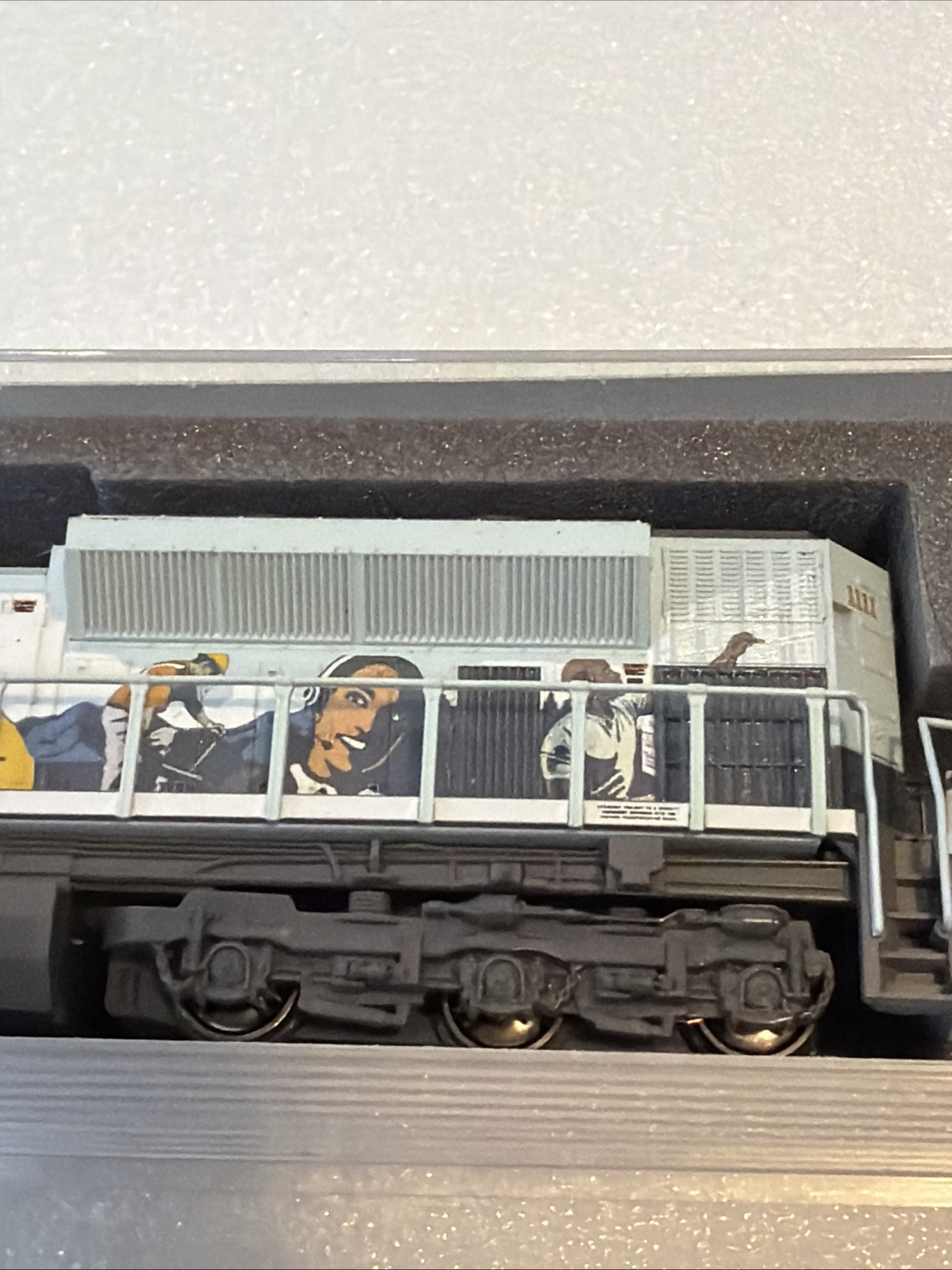 Kato N Scale EMD SD70ACe UP #1111 “Powered By Our People” Used Tested Runs