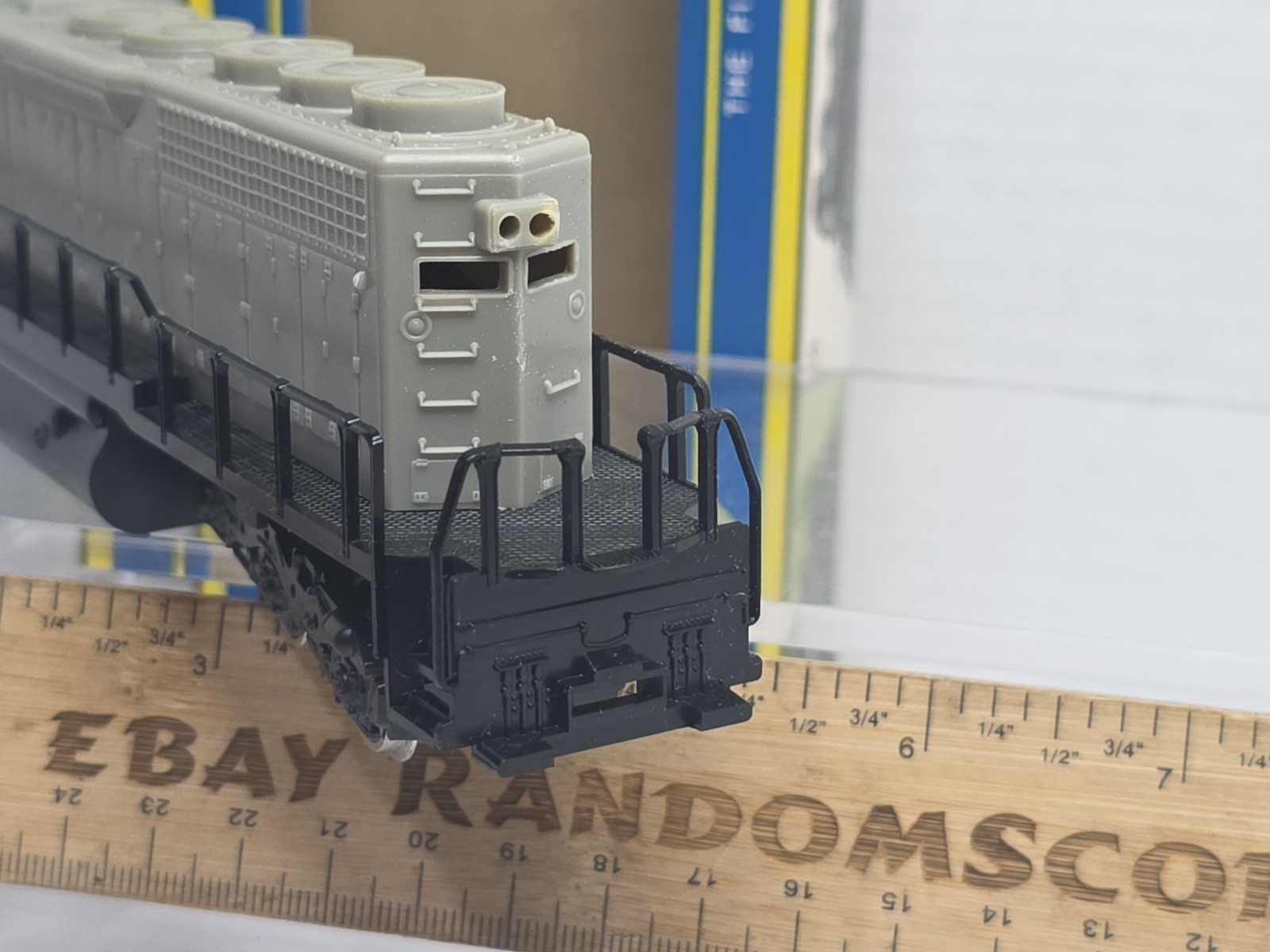 AHM HO Scale 5030-07 Undecorated EMD SD-40 W/ Flywheel Runs Read Desc. LNIB