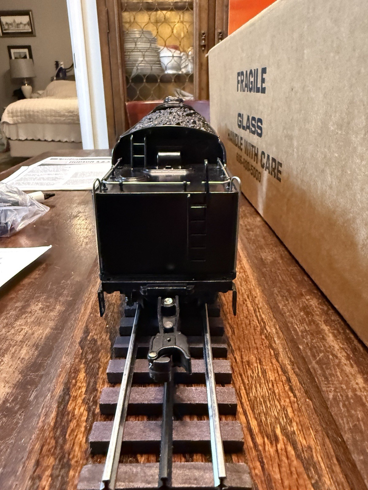 Lionel 6-18005 O NYC 4-6-4 700E Hudson Steam & Tender #5340 w/ Display Case