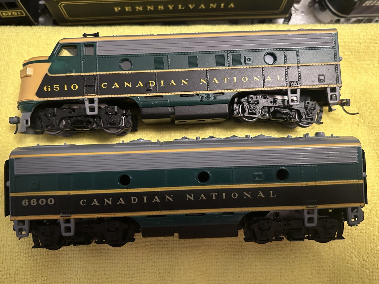 Athearn HO CN F7A Powered F7B Dummy Canadian National Locomotive Set LN Run