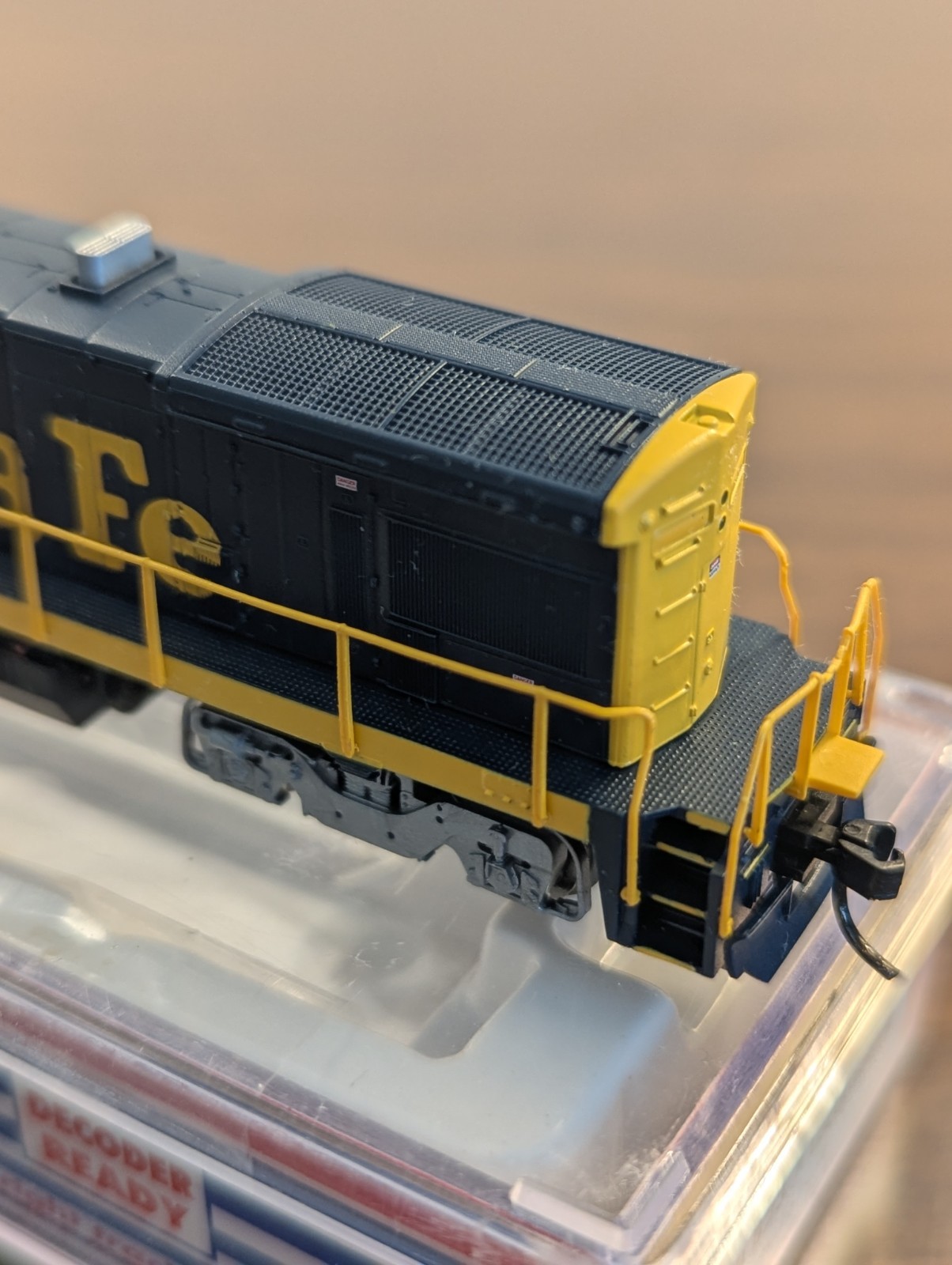 Atlas N Scale GE B23-7 Santa Fe Unnumbered DCC Ready