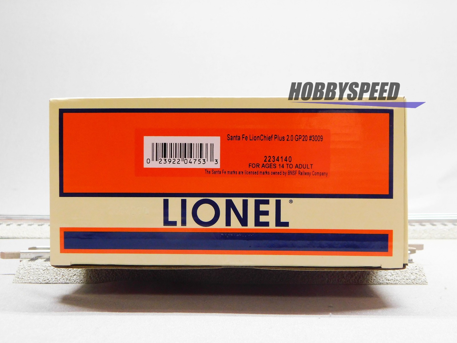 LIONEL SANTA FE LIONCHIEF PLUS 2.0 GP20 DIESEL ENGINE #3009 O GAUGE 2234140 NEW