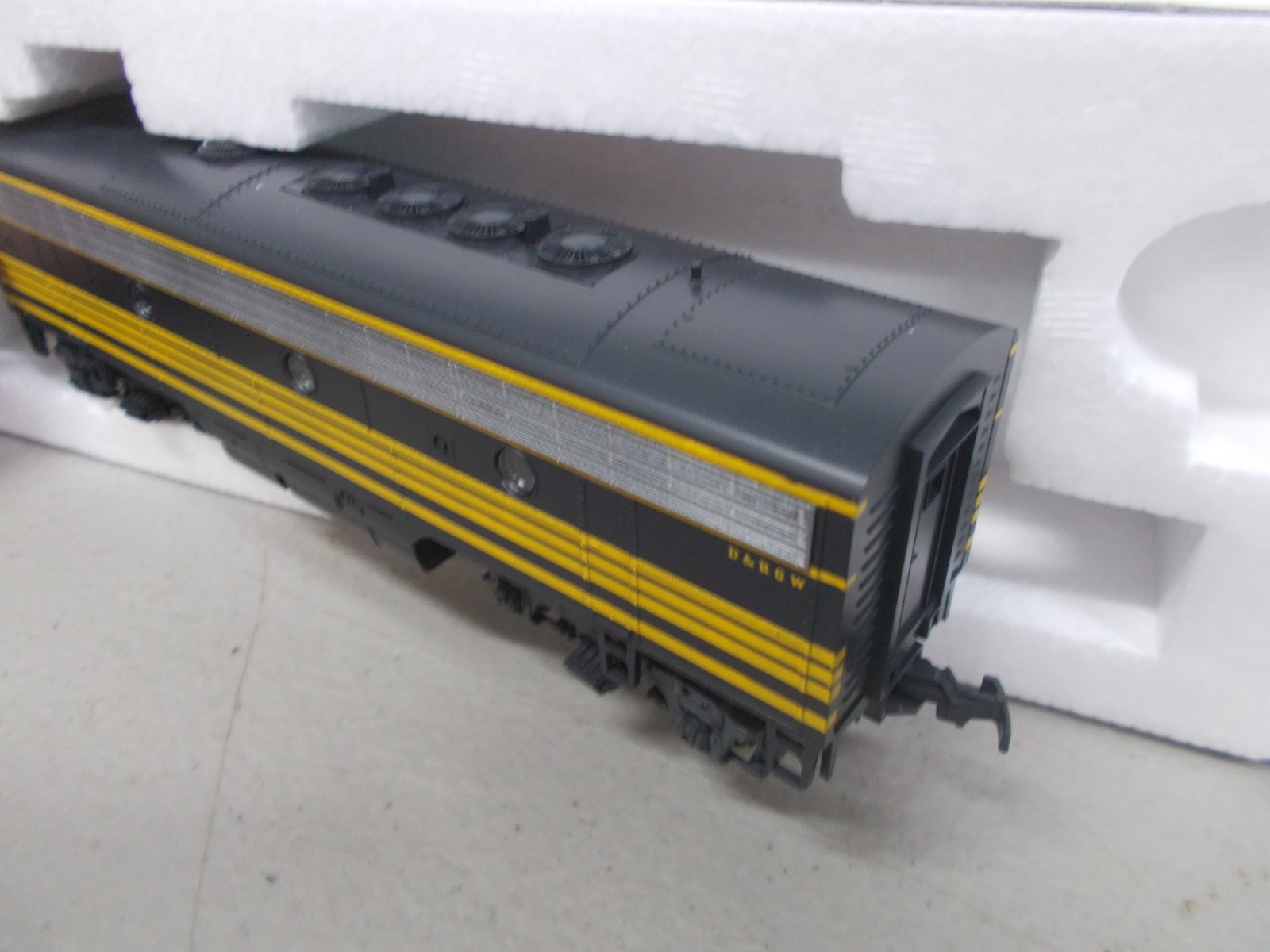 STEWART / KATO # 9191~ RIO GRANDE F7B POWERED LOCOMOTIVE ~NIB~HO SCALE
