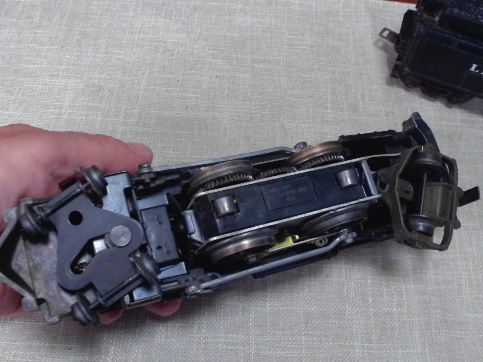 Lionel Steam ” LOCOMOTIVE # 8142 w/ LIONEL WHISTLE TENDER” 0 Scale (LOT E)