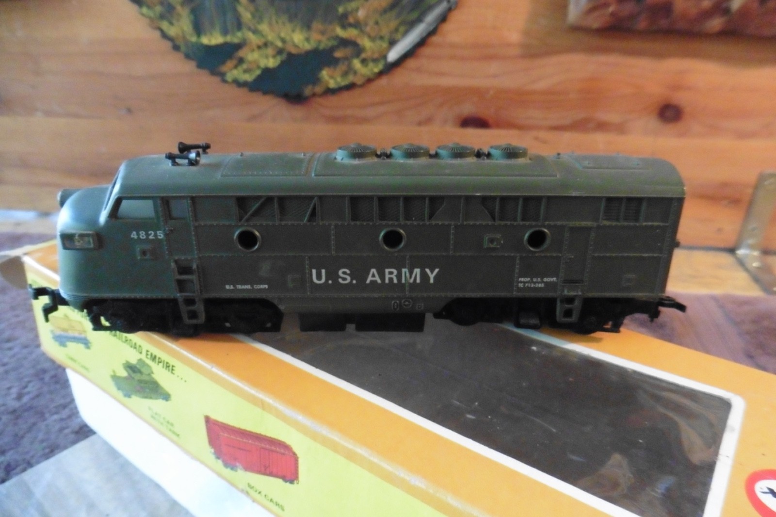 Vintage Cox HO Scale US Army F3 Diesel Locomotive 6111-6