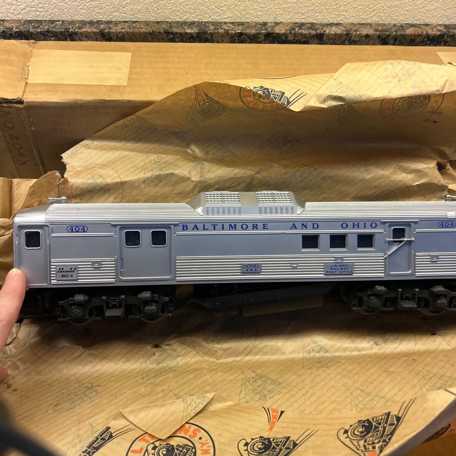 Lionel 404 Baltimore & Ohio – new, wrapped in original box-damage, see pictures