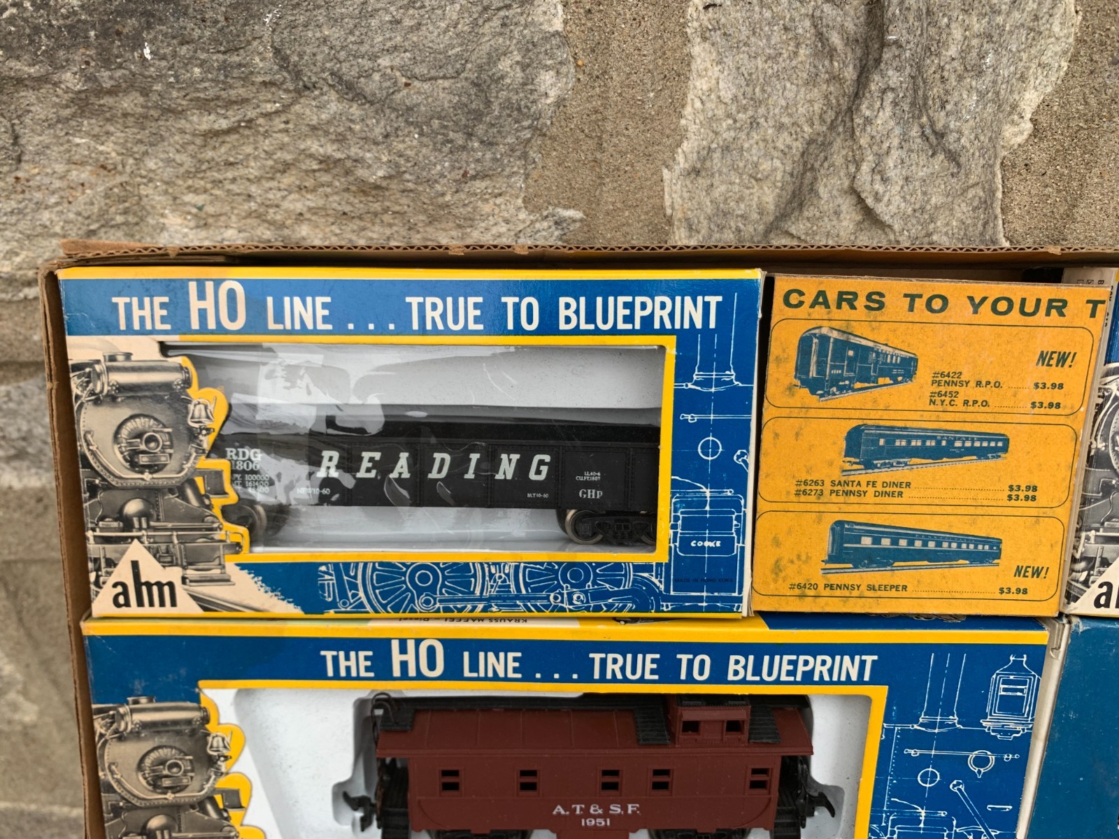 AHM The HO Scale Thunder Line True To Blueprint Train Set W/Box