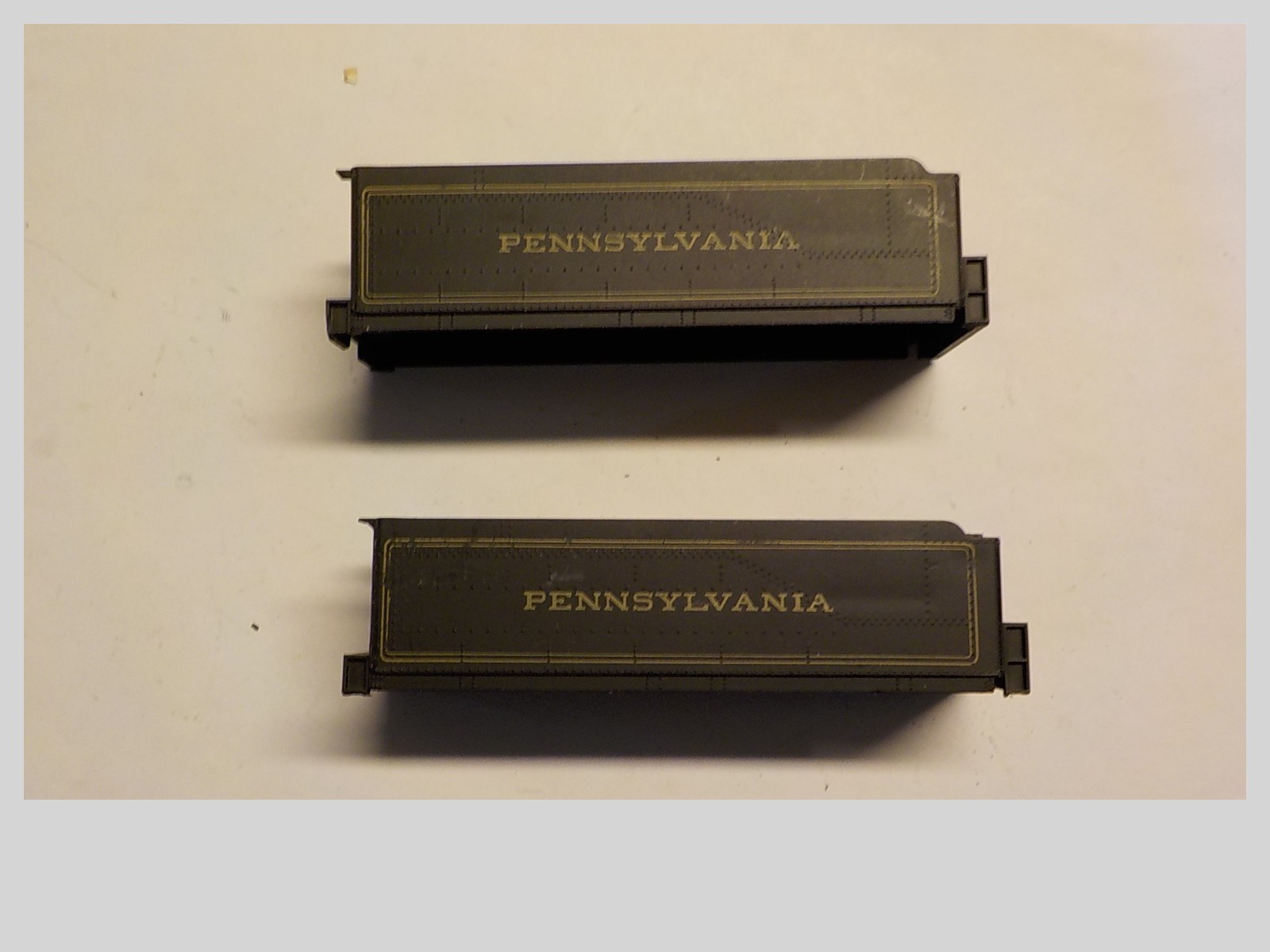 HO LOT OF 2 PENNSYLVANIA RR COAL TENDER SHELL BODYS #7L301