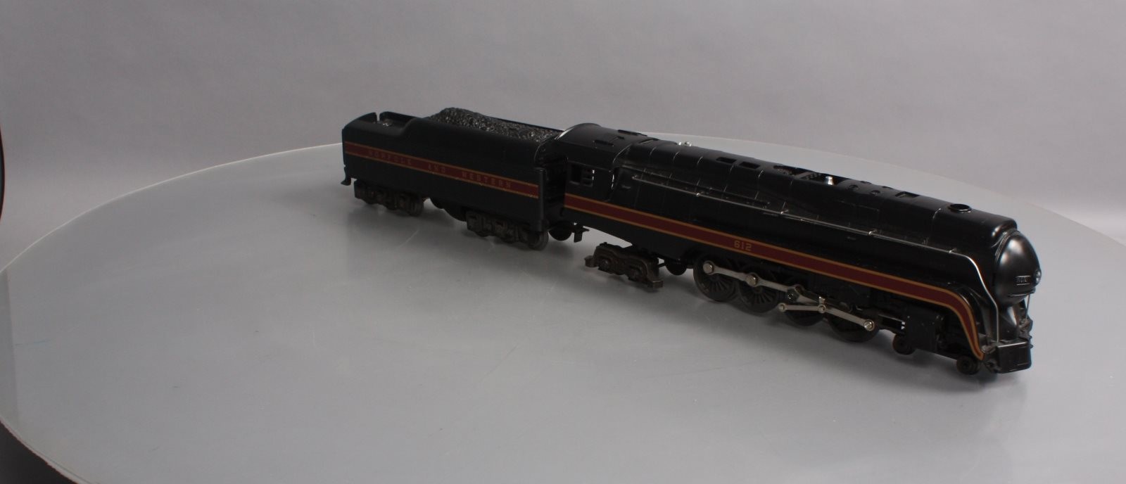 Lionel 6-18040 O Norfolk & Western 4-8-4 J Class Steam Locomotive & Tender #612