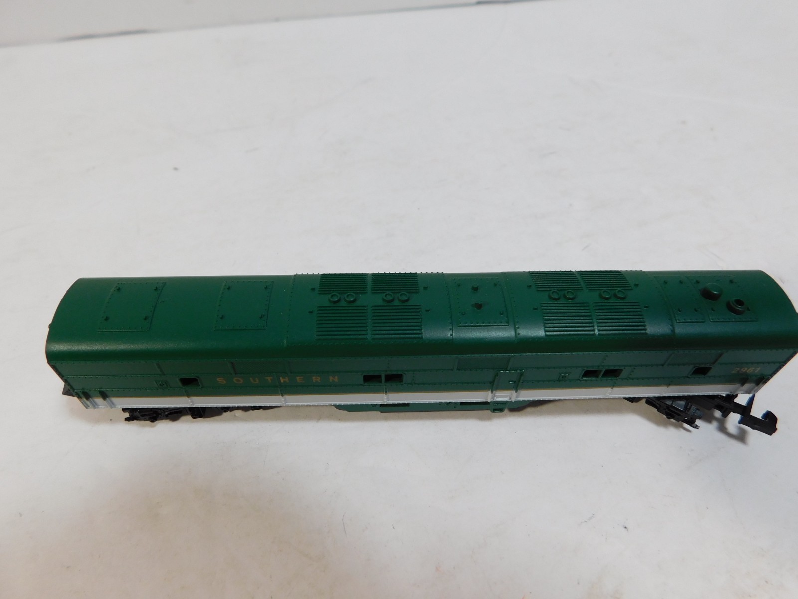 Con Cor N Scale Southern Green #2961 Diesel Locomotive B Engine