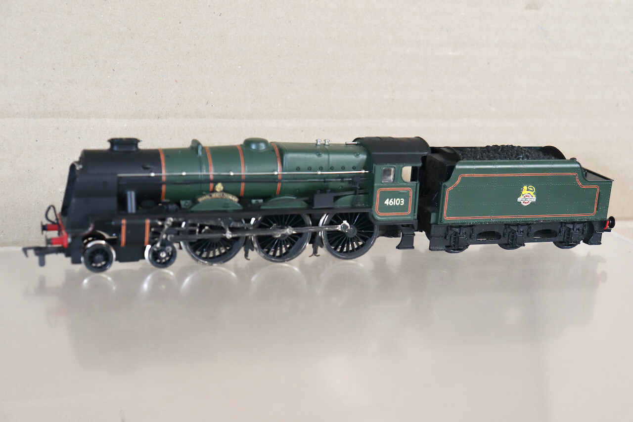 AIRFIX 54120 RE PAINTED BR 4-6-0 LOCOMOTIVE 46103 ROYAL SCOTS FUSILIER nz