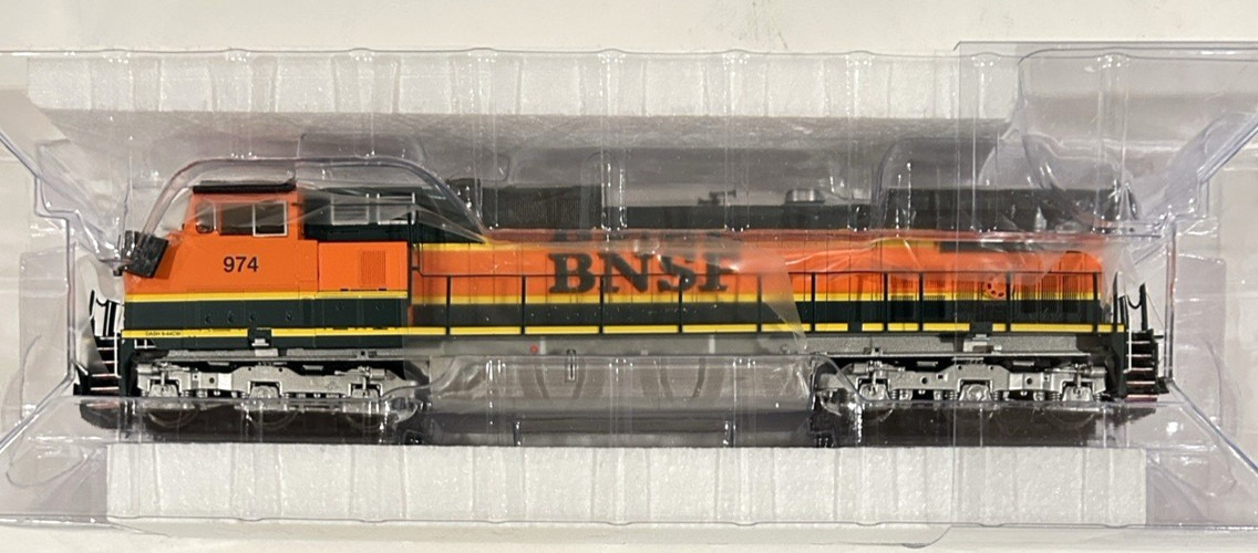 HO ScaleTrains Operator SXT10677 BNSF #974 GE C44-9W Diesel “H1” Scheme